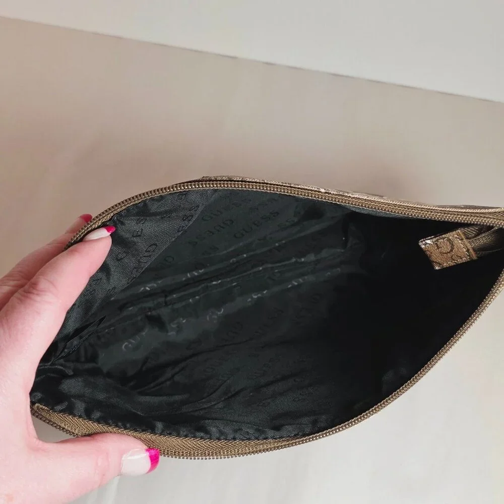 Guess Cosmetic Bag - Floral - Picture 6 of 6